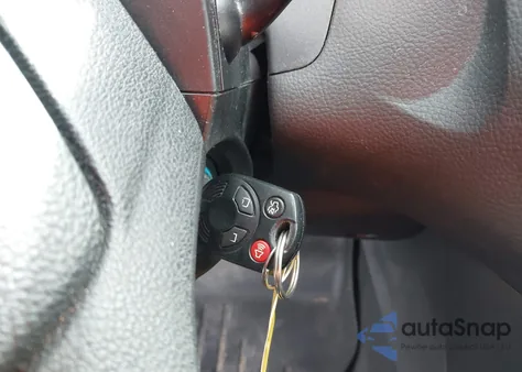 2018 Ford Focus Se z USA, uszkodzony, nr VIN 1FADP3FE2JL318614